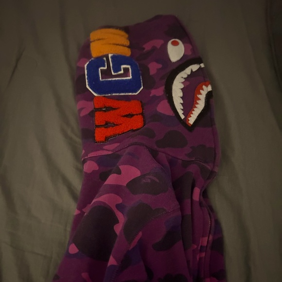 true to size worn once  no tags